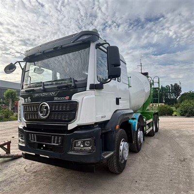 Camion betoniera SHACMAN M3000S